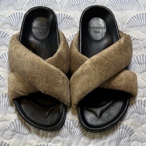 BALI TAILOR All Leather Twisted Slide Sandals Suede Feel Narrow Fit 7.5-8